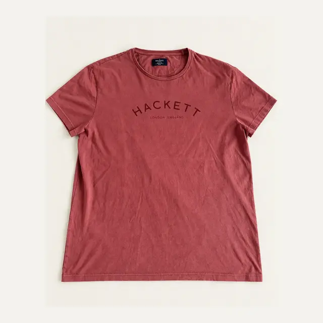Camiseta marsala Hackett, vista frontal